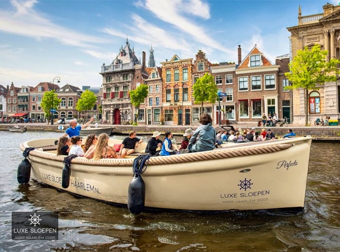 Tickets 3 Luxe open sloep rondvaart + drankjes door Haarlem