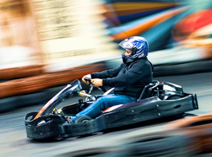 Tickets 1 1 of 2 heats karten bij Indoor Karting Middelburg