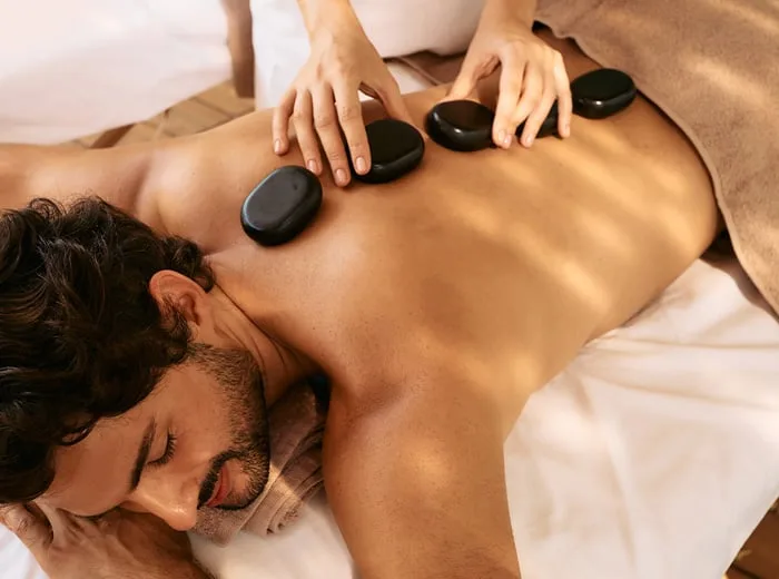Hotstonemassage (30 of 60 min)